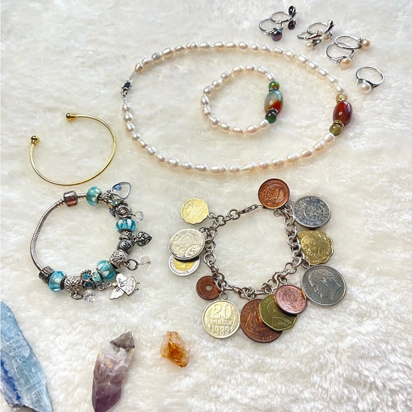 Jewelry Bundle - Picture 1 of 3